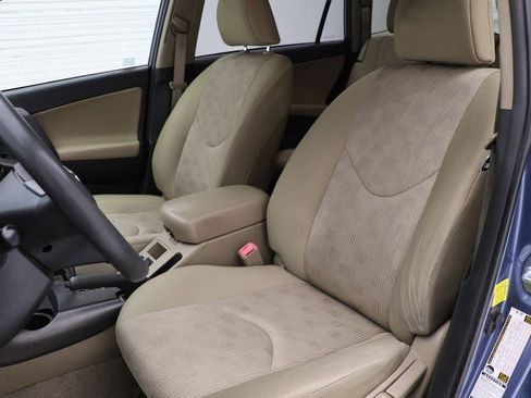 Used 2011 Toyota RAV4 4WD w/ Base L4 Extra Value Pkg image 15