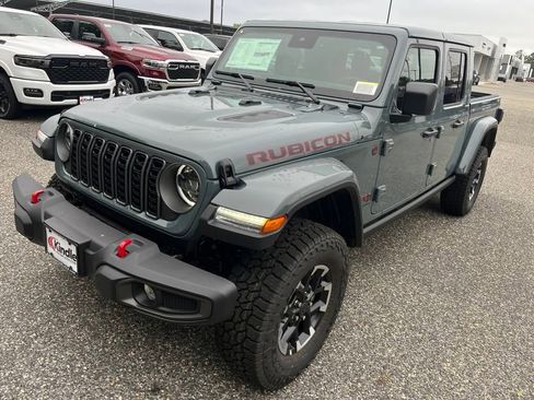 New 2025 Jeep Gladiator Rubicon w/ Convenience Group image 4