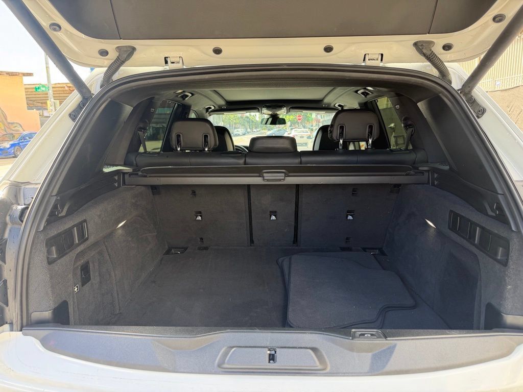 Used 2021 BMW X5 M50i w/ Executive Package AWD/4WD image 16