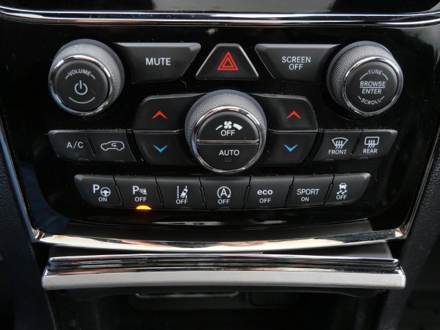 Used 2020 Jeep Grand Cherokee High Altitude AWD/4WD image 22
