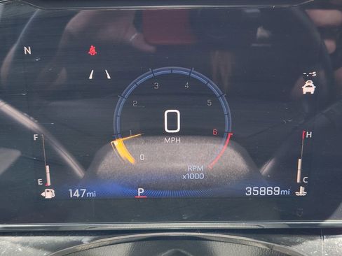 Used 2025 Chevrolet Trax ACTIV w/ Driver Confidence Package FWD image 17
