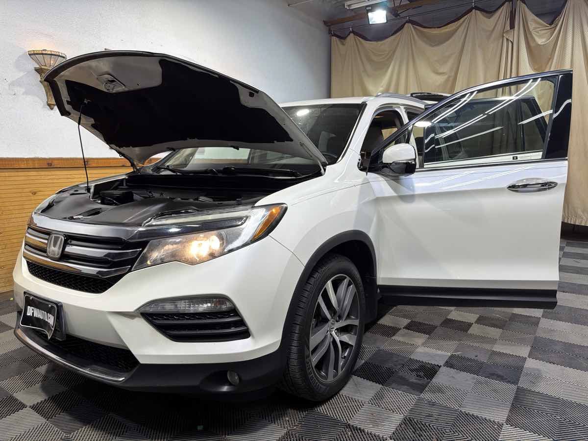 Used 2017 Honda Pilot Touring image 11