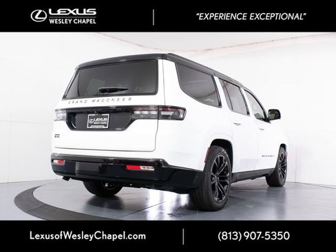 Used 2024 Jeep Grand Wagoneer Series III w/ Quick Order Packagew 28T AWD/4WD image 6