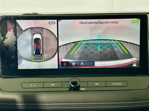 Used 2025 Nissan Rogue Platinum w/ Platinum Premium Package FWD image 14