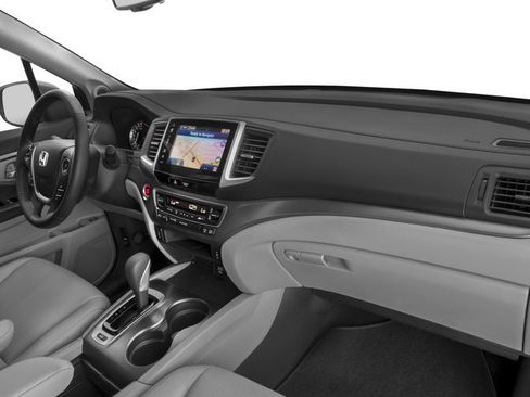 Used 2017 Honda Ridgeline RTL-T image 19