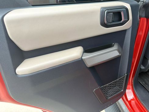 Used 2022 Ford Bronco Wildtrak image 36