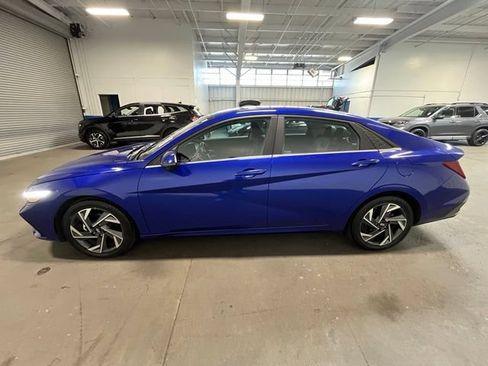Used 2024 Hyundai Elantra Limited FWD image 6
