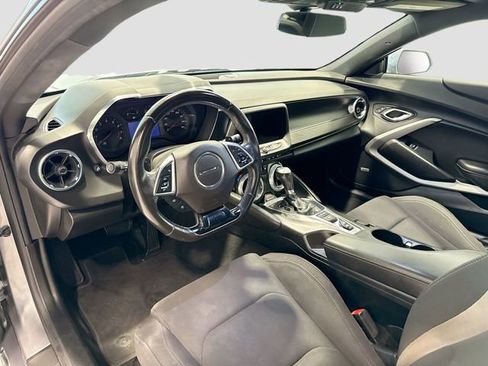 Used 2021 Chevrolet Camaro LT w/ RS Package image 9