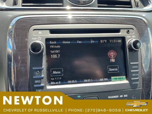 Used 2017 Buick Enclave Leather FWD image 10