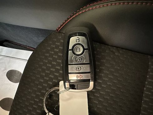 Used 2023 Ford Escape ST-Line Elite AWD/4WD image 17