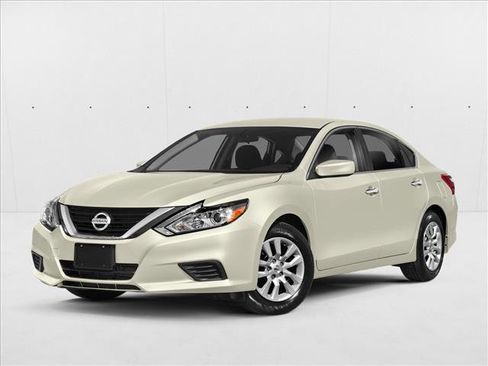 Used 2018 Nissan Altima 2.5 SR w/ SR Special Edition image 1