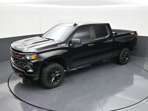Used 2024 Chevrolet Silverado 1500 Custom Trail Boss image 12