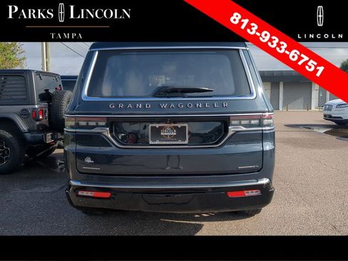 Used 2023 Jeep Grand Wagoneer L Series III AWD/4WD image 5