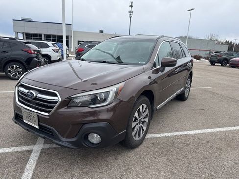 Used 2019 Subaru Outback 3.6R Touring image 19