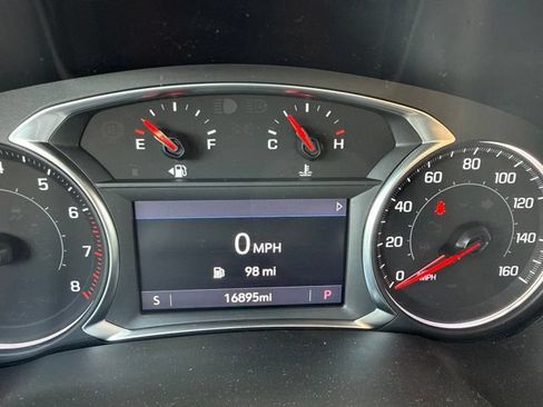 Used 2024 Chevrolet Blazer LT w/ Convenience Package FWD image 16