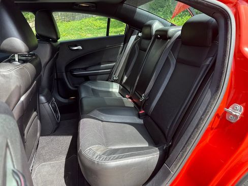 Used 2020 Dodge Charger SXT w/ Leather Interior Group RWD image 24