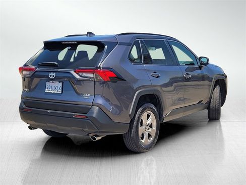 Used 2022 Toyota RAV4 XLE image 4