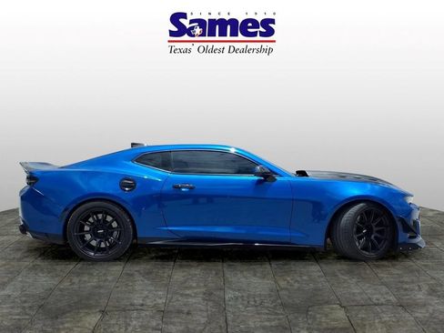Used 2017 Chevrolet Camaro ZL1 RWD image 2