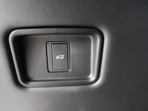 Used 2025 Land Rover Range Rover SE AWD/4WD image 20