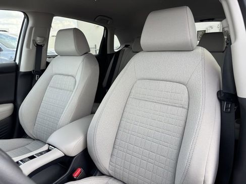 New 2026 Honda HR-V LX image 18