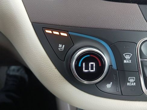Used 2024 Chevrolet Malibu LT FWD image 25