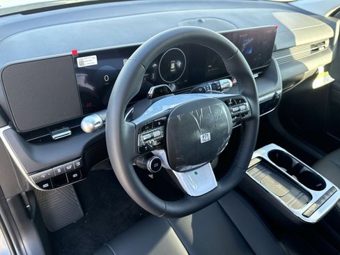 New 2025 Hyundai Ioniq 5 SEL image 16