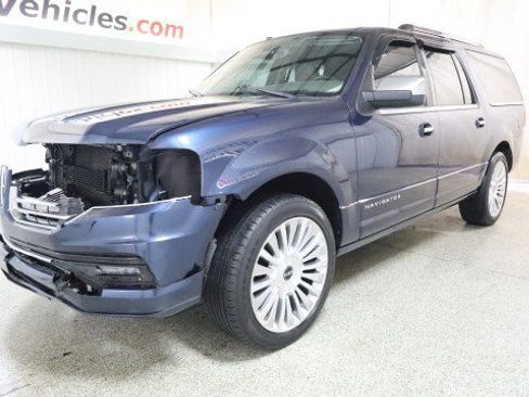 Used 2016 Lincoln Navigator L Select image 2