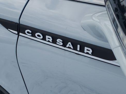 New 2026 Lincoln Corsair Premiere image 7
