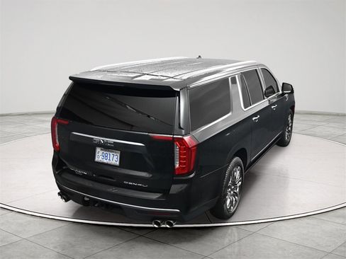 Used 2023 GMC Yukon XL Denali Ultimate image 17