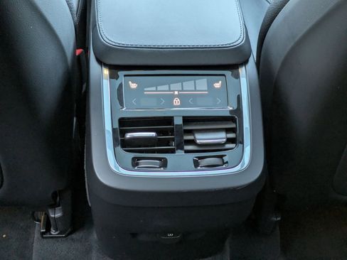 Used 2023 Volvo XC90 B6 Plus w/ Protection Package Premier image 28