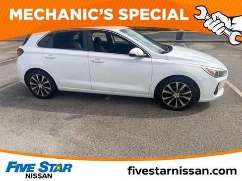 Used 2018 Hyundai Elantra GT w/ Style Package 02 FWD image 1