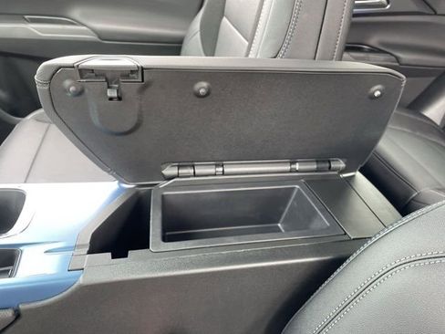 New 2026 Chevrolet Equinox EV LT AWD/4WD image 21