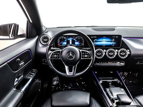 Used 2021 Mercedes-Benz GLA 250 GLA 250 SUV image 5