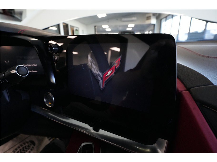 Used 2022 Chevrolet Corvette Stingray Preferred Cpe w/ Z51 Performance Package RWD image 19