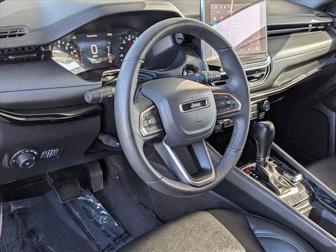Used 2025 Jeep Compass Latitude w/ Altitude Special Edition AWD/4WD image 10