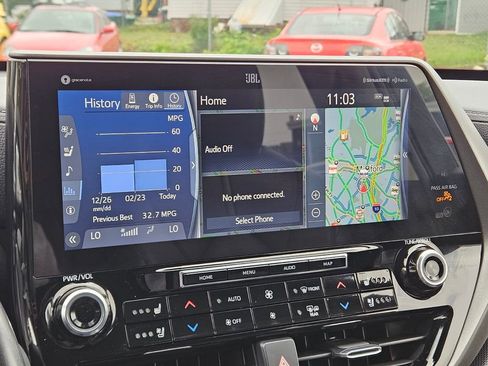 Used 2021 Toyota Highlander Limited image 21