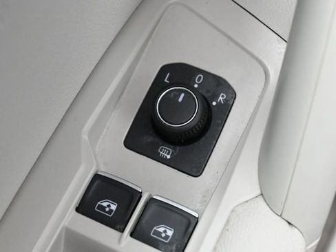 Used 2023 Volkswagen Tiguan SE R-Line AWD/4WD image 12