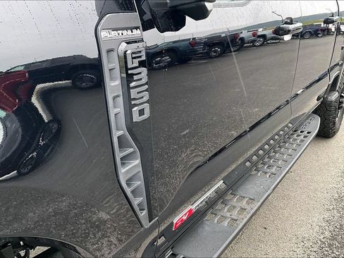 Used 2025 Ford F350 Platinum w/ Tremor Off-Road Package AWD/4WD image 8