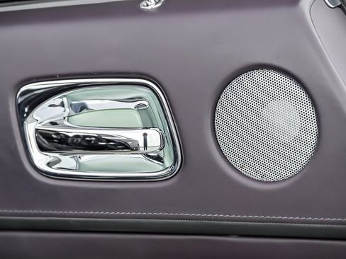 Used 2018 Rolls-Royce Wraith RWD image 15