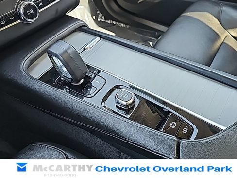 Used 2023 Volvo XC90 B5 Core AWD/4WD image 14