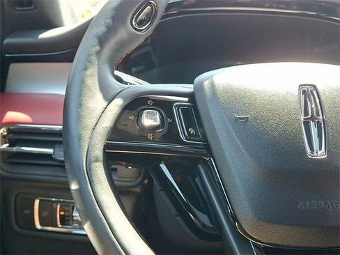 Used 2023 Lincoln Corsair Reserve w/ Equipment Group 202A image 22