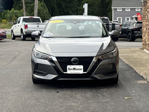 Used 2023 Nissan Sentra SV w/ SV Premium Package FWD image 8