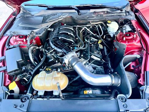 Used 2016 Ford Mustang Coupe RWD image 28