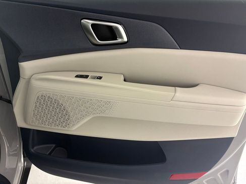 New 2026 Kia Carnival EX FWD image 47