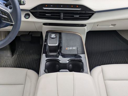 Used 2025 Buick Enclave Avenir w/ Super Cruise Package image 20