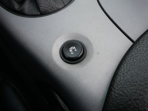 Used 2006 Chevrolet Corvette Convertible w/ Preferred Equipment Group image 28