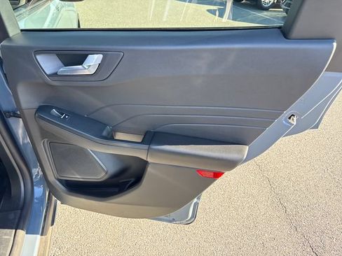 Used 2025 Ford Escape ST-Line Select AWD/4WD image 17