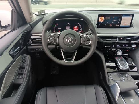 Used 2024 Acura MDX SH-AWD w/ Technology Package image 23