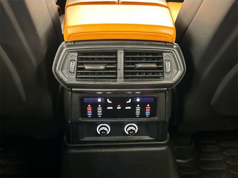 Used 2020 Lamborghini Urus image 27