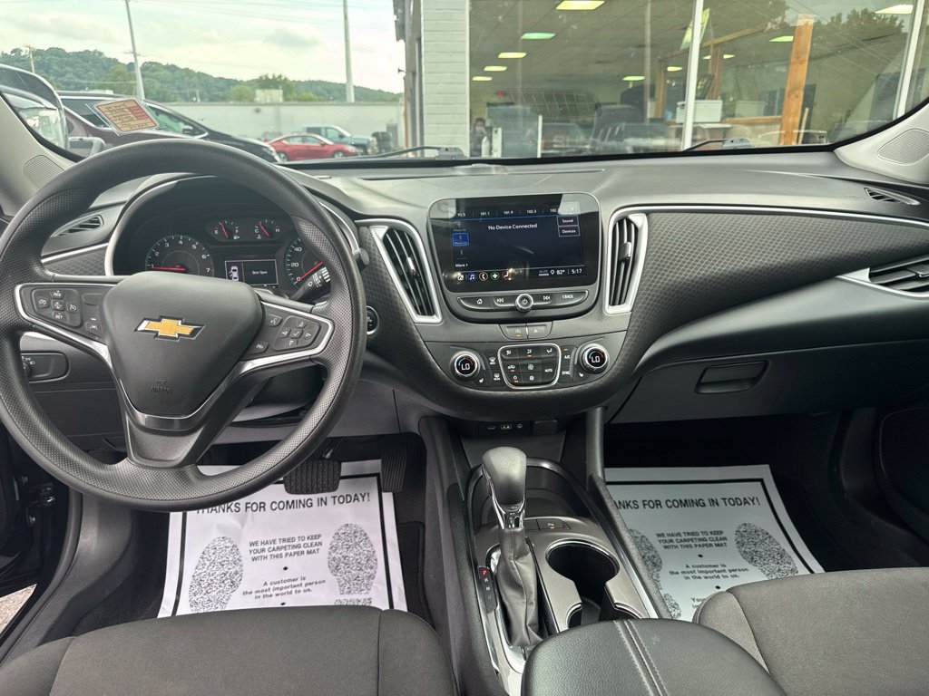 Used 2024 Chevrolet Malibu LT FWD image 16
